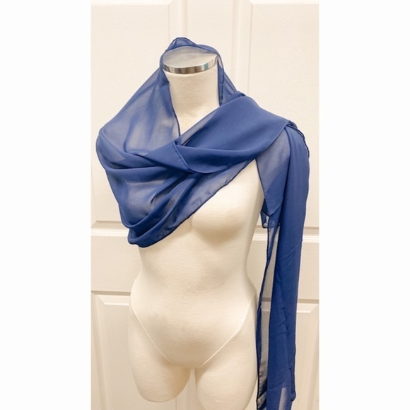 Accessories - BRAND NEW Navy or Champagne Shawl
